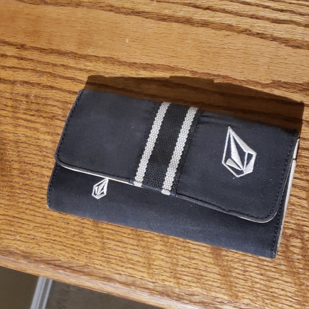 Volcom wallet